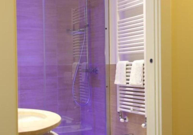 اتاق استاندارد سه نفره, Borgo Antico