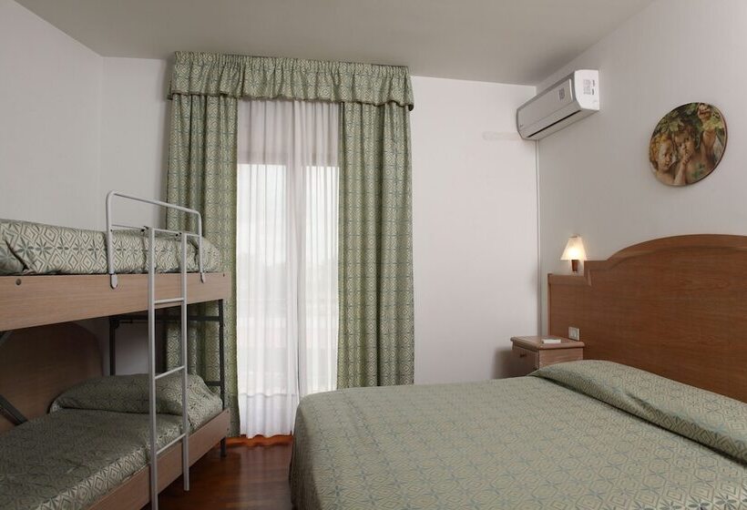 اتاق استاندارد چهار تخته, Donatello