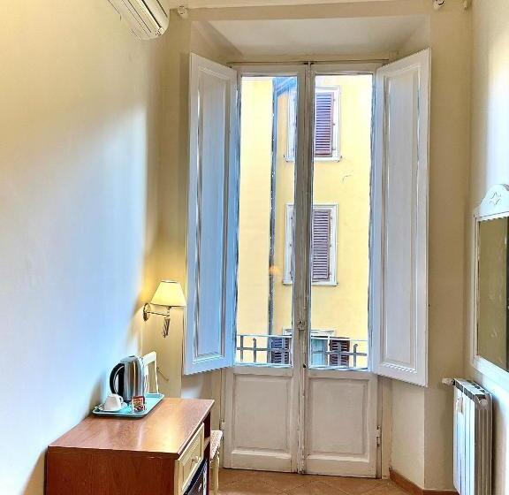 اتاق استاندارد یک نفره, Duca D Aosta