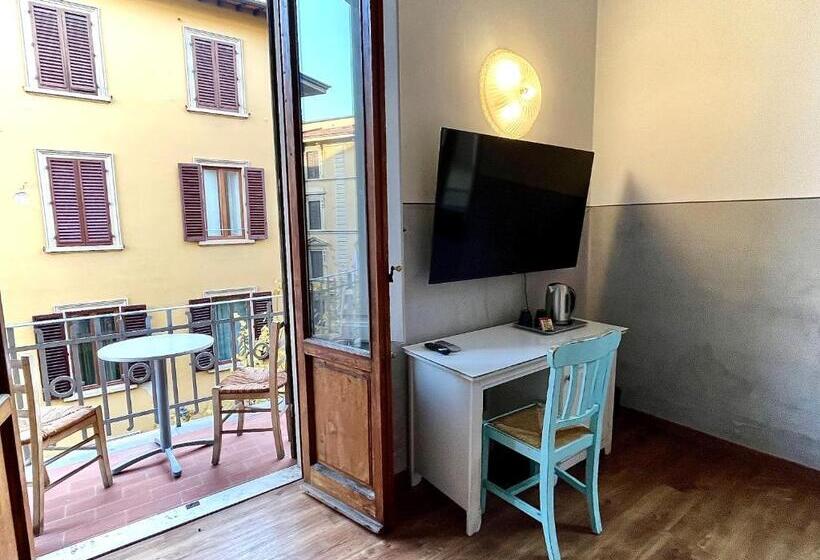 اتاق استاندارد سه نفره, Duca D Aosta