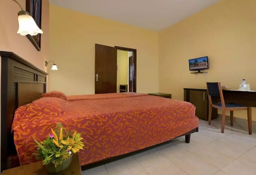 اتاق استاندارد یک نفره, Dunia Hôtel Bissau