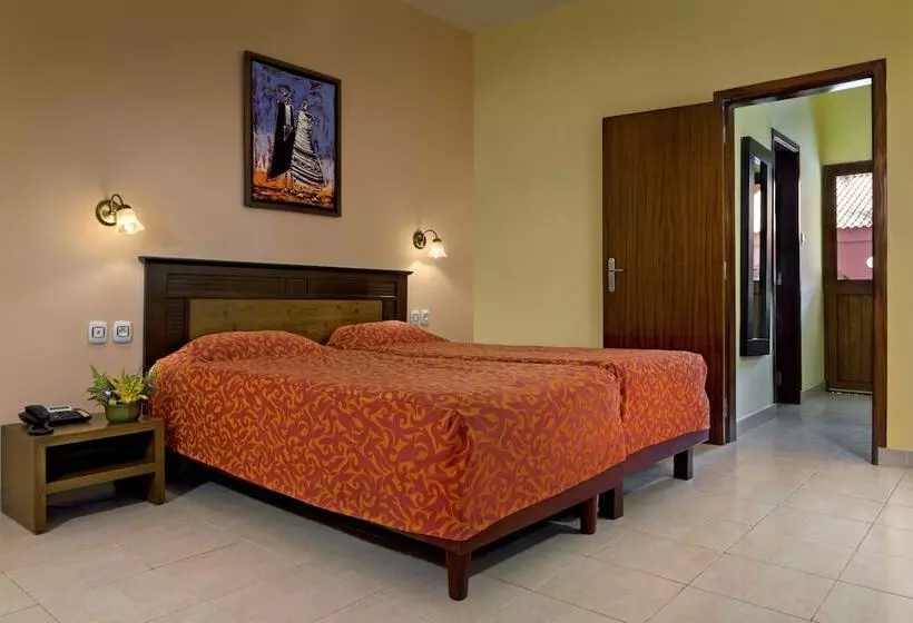 اتاق استاندارد یک نفره, Dunia Hôtel Bissau