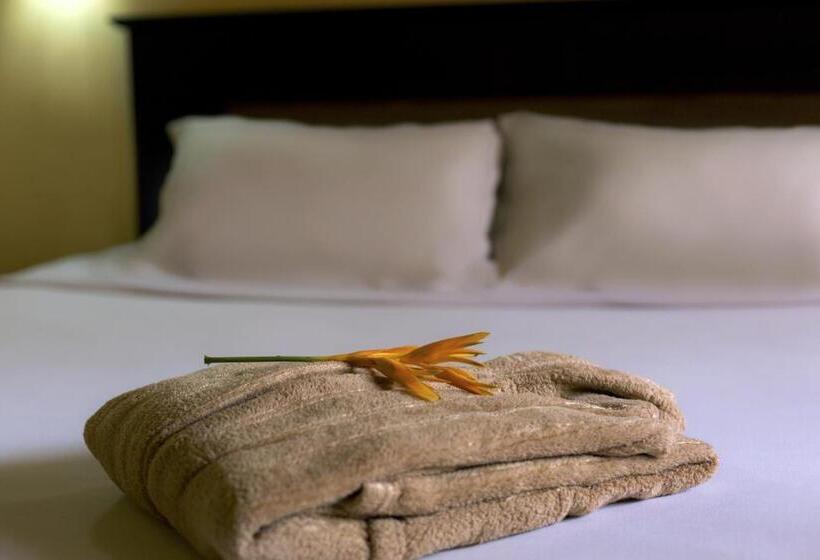 اتاق استاندارد یک نفره, Dunia Hôtel Bissau