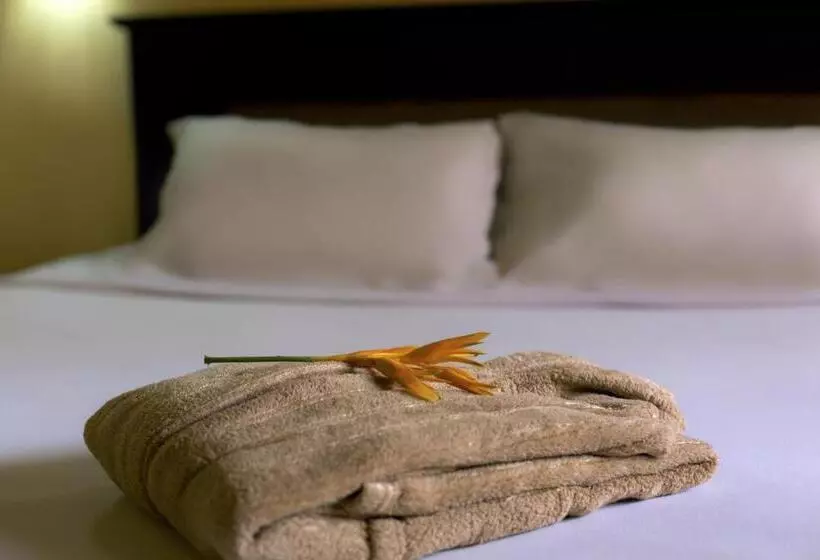 اتاق استاندارد یک نفره, Dunia Hôtel Bissau