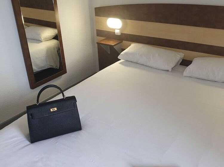 חדר סטנדרט חדר אמבטיה משותף, Fasthotel Montpellier Ouest   Un Hôtel Fh Classic