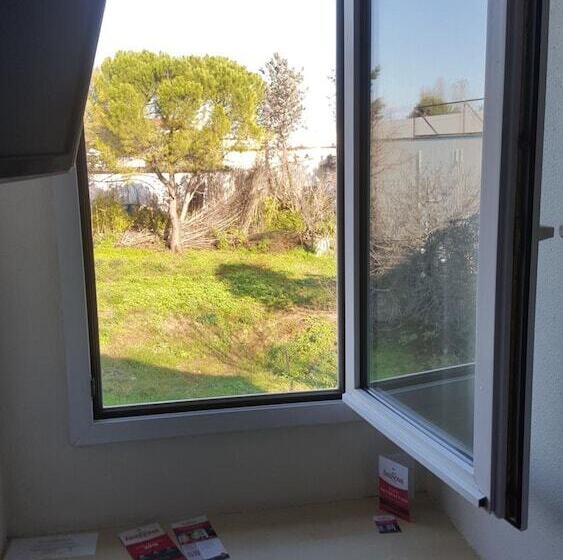 חדר סטנדרט חדר אמבטיה משותף, Fasthotel Montpellier Ouest   Un Hôtel Fh Classic
