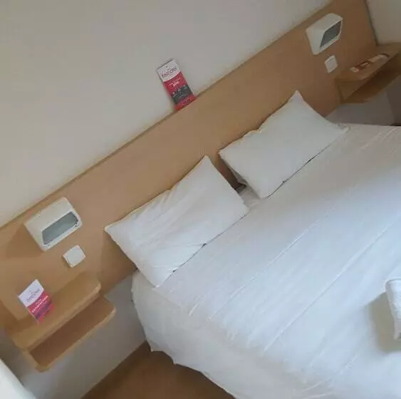 バス共有のスタンダードルーム, Fasthotel Montpellier Ouest   Un Hôtel Fh Classic