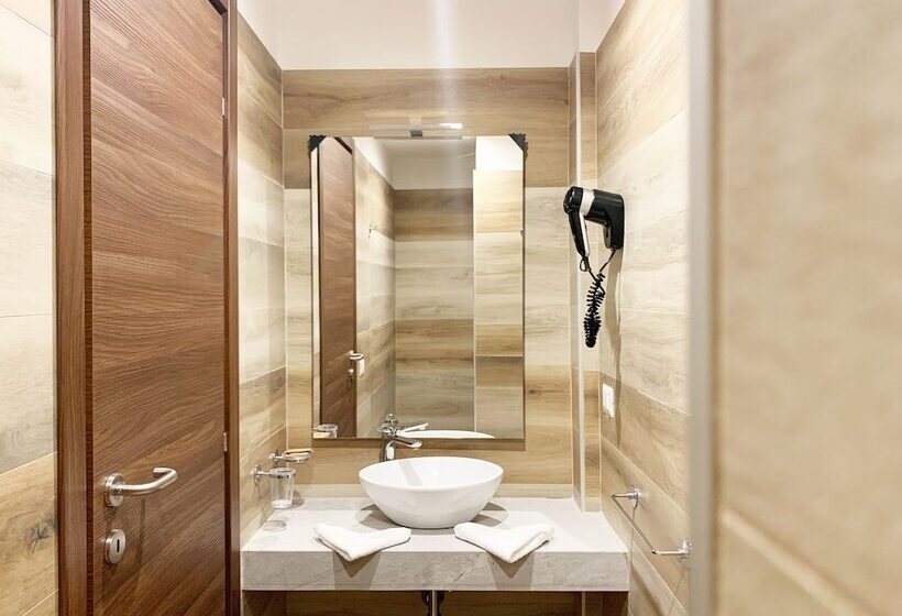 اتاق استاندارد چهار تخته, Aurum Uffizi