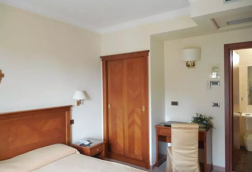 اتاق استاندارد یک نفره, Le Terrazze Sul Gargano