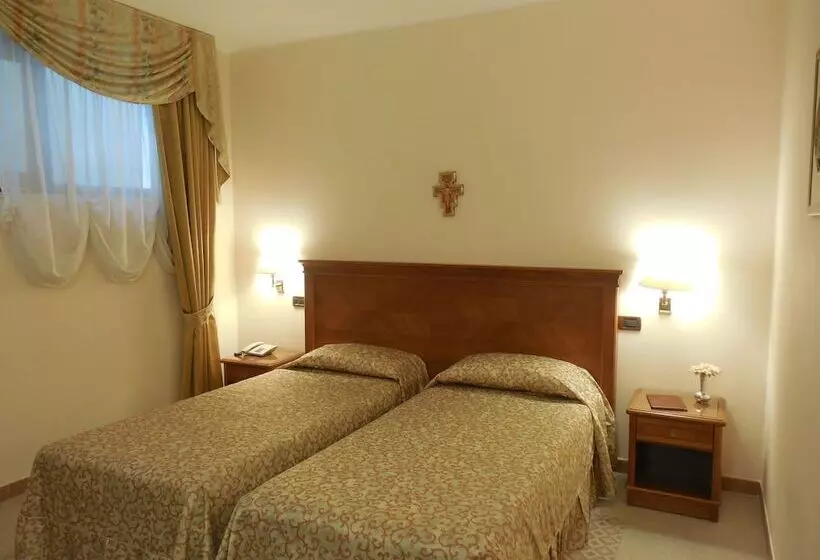 اتاق اکونومی, Le Terrazze Sul Gargano