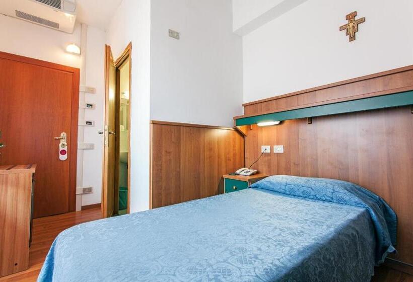 Номер Стандарт Индивидуальный, Los Angeles