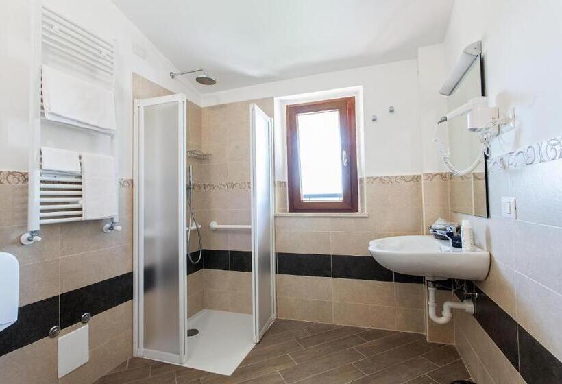 Трехместный Номер Superior, Los Angeles