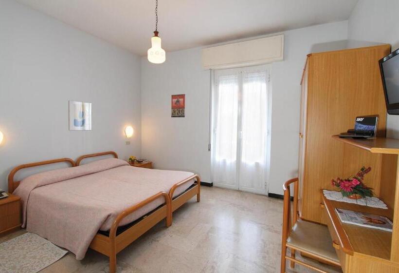 חדר סטנדרט, Mediterranée