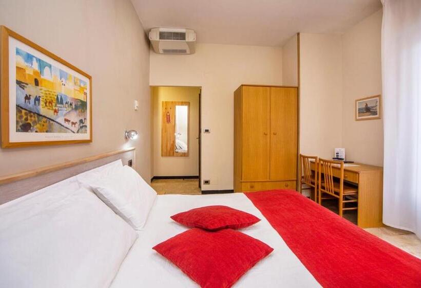 חדר קומפורט, Mediterranée