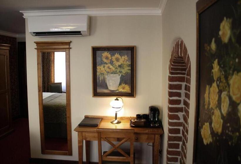 اتاق راحتی, Petite Fleur   Adults Only ! Air Conditioning !