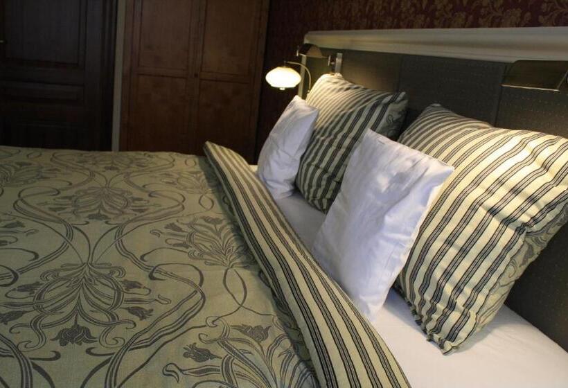 Номер Комфорт, Petite Fleur   Adults Only ! Air Conditioning !
