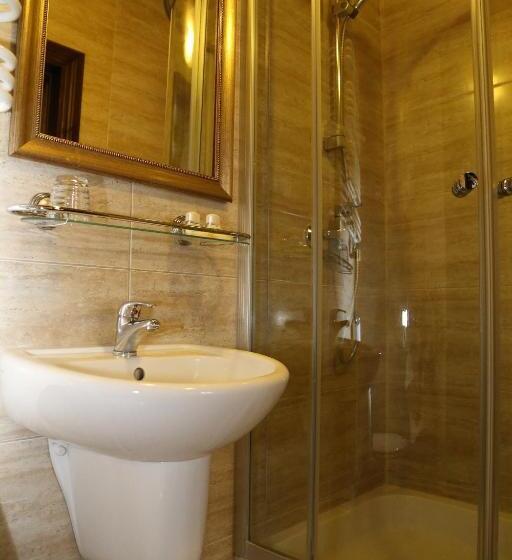 Номер Economy, Petite Fleur   Adults Only ! Air Conditioning !
