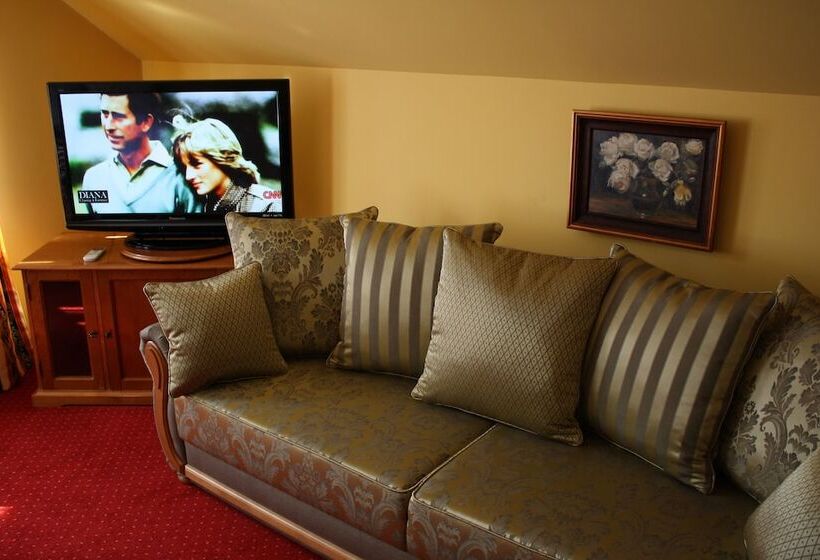 اتاق لوکس, Petite Fleur   Adults Only ! Air Conditioning !