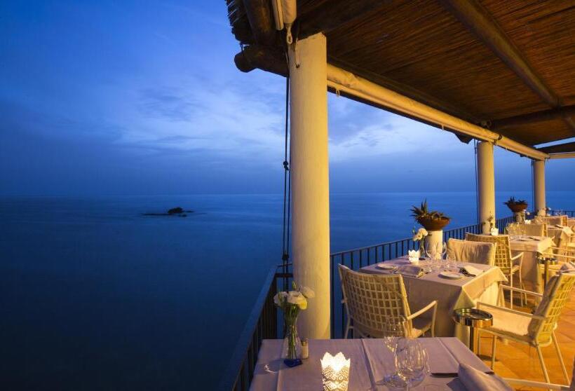 高级海景房, Umberto A Mare