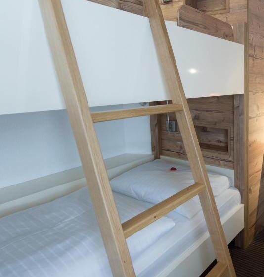 家庭间, Vier Jahreszeiten Am Schluchsee