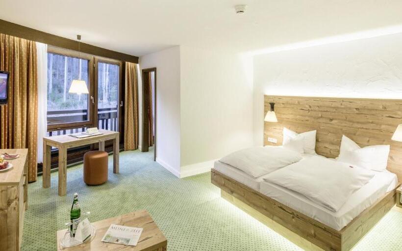 家庭间, Vier Jahreszeiten Am Schluchsee