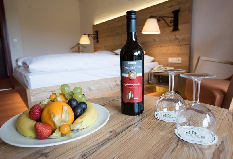 舒适型单人间, Vier Jahreszeiten Am Schluchsee