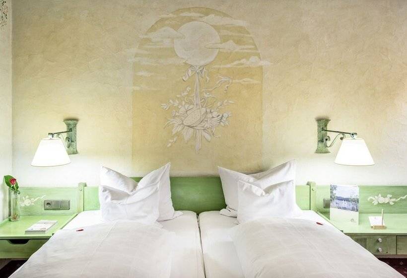 高级套房, Vier Jahreszeiten Am Schluchsee