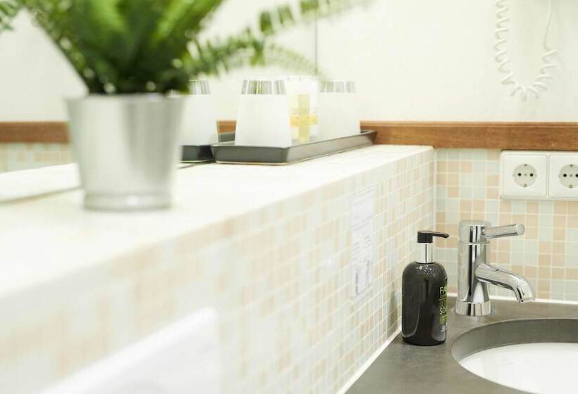 豪华房间, Zur Alten Brucke