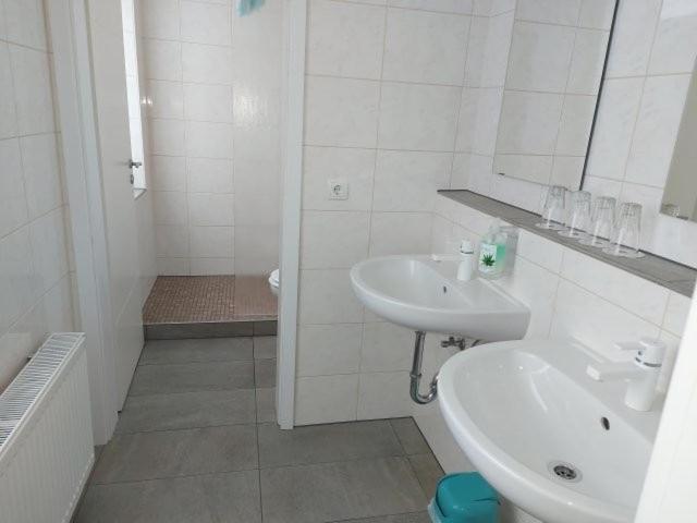 דירת משפחה, Landguthotel Hotel Pension Sperlingshof