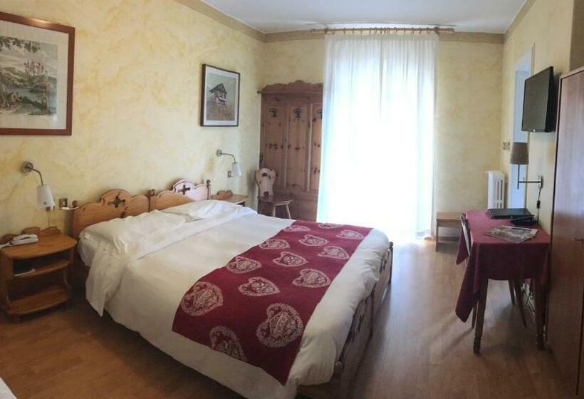 غرفة قياسية, Meuble Villa Neve