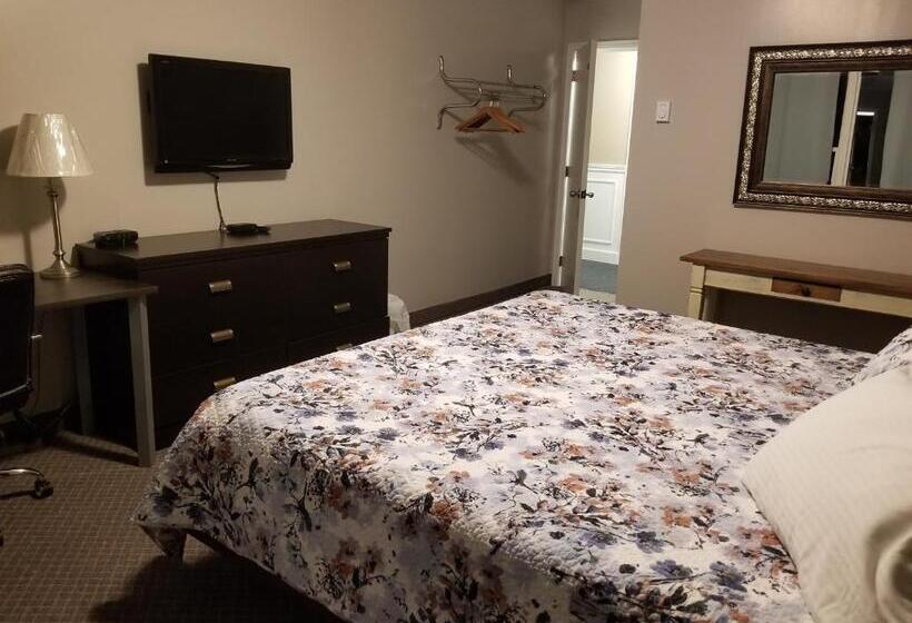 غرفة ديلوكس سرير كينج, Knights Inn Woodstock