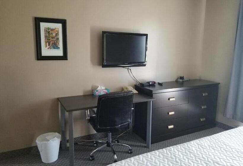 غرفة ديلوكس سرير كينج, Knights Inn Woodstock