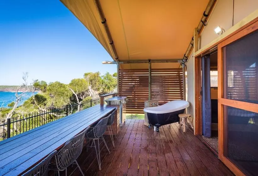 چادر با خدمات رفاهی استاندارد, Nrma Merimbula Beach Holiday Resort