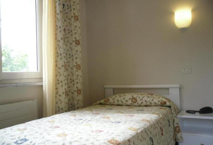 اتاق استاندارد یک نفره, Park Hotel Fantoni