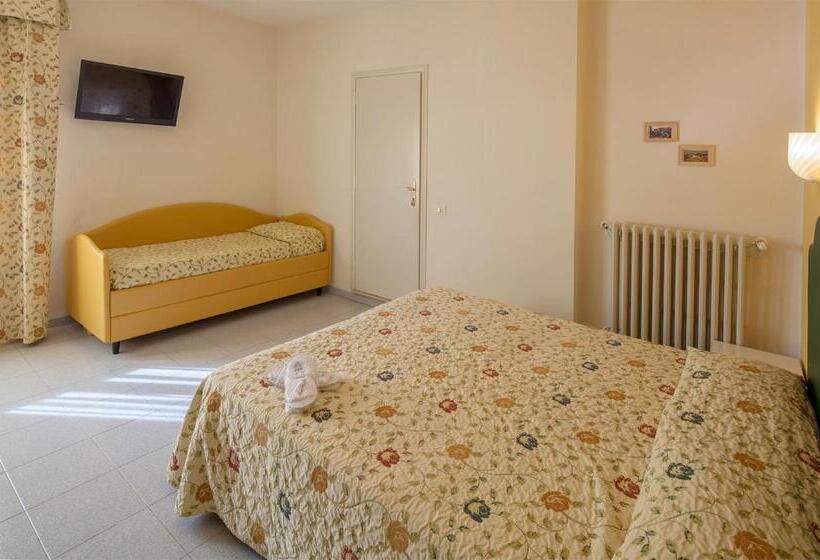 اتاق استاندارد سه نفره, Park Hotel Fantoni
