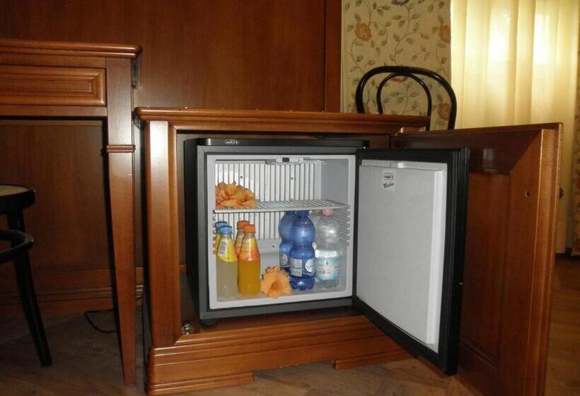 חדר סטנדרט לארבעה, Park Hotel Fantoni