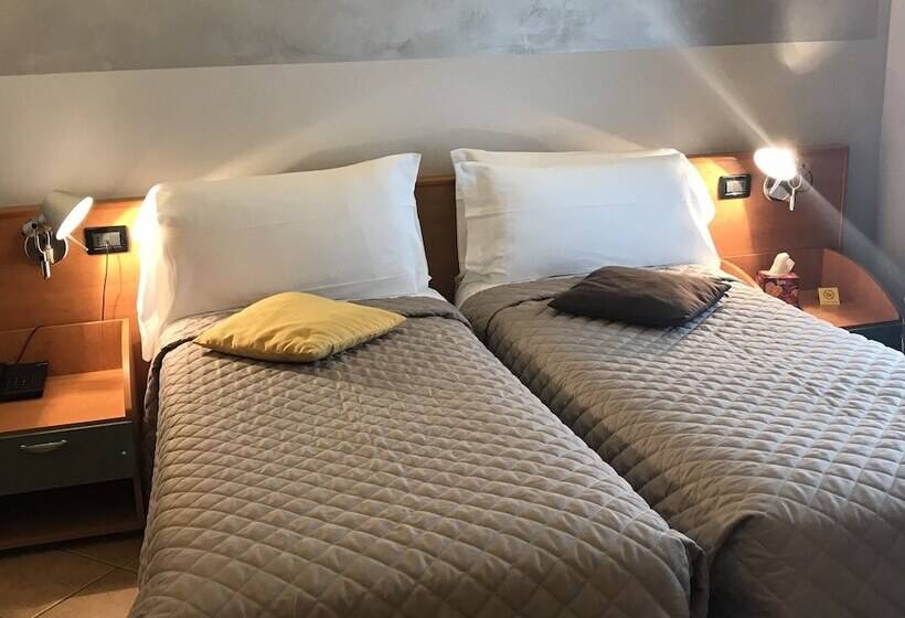 חדר סטנדרט עם מרפסת, Villa Rosa