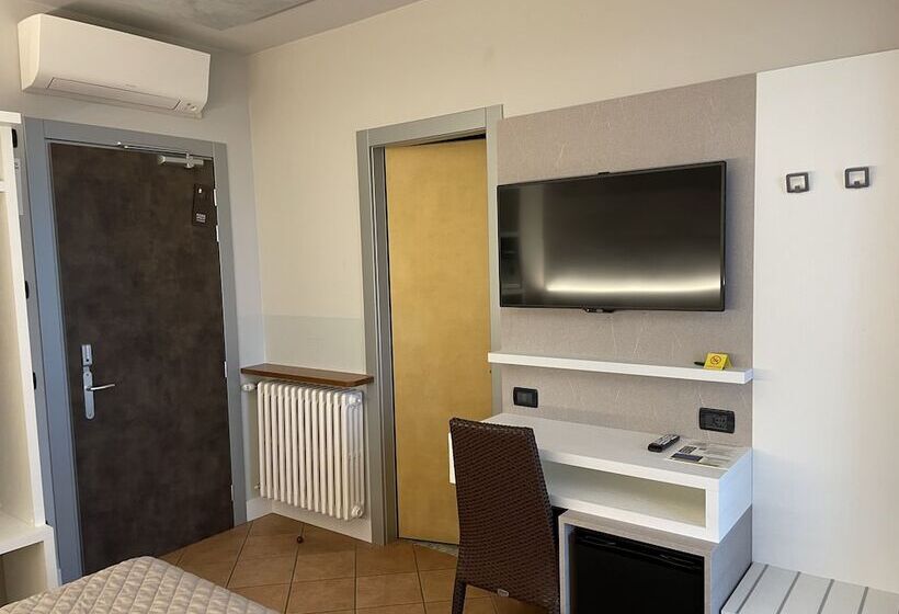 חדר סטנדרט נוף לאגם, Villa Rosa