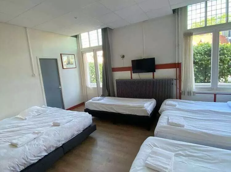 ファミリールーム, Coronazeistutrecht Nl
