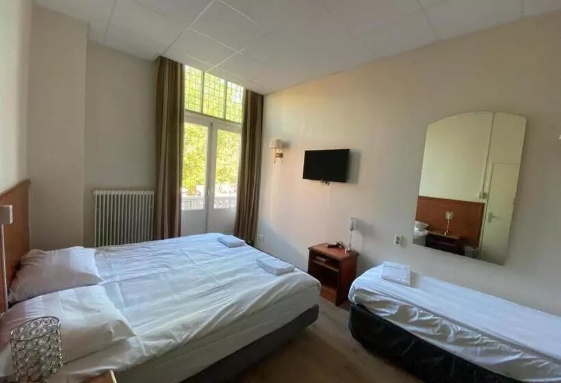 コンフォートトリプルルーム, Coronazeistutrecht Nl