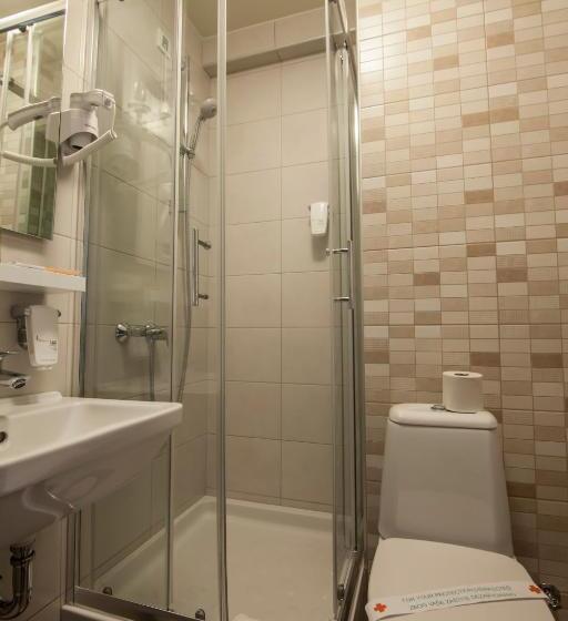 اتاق استاندارد, Drina