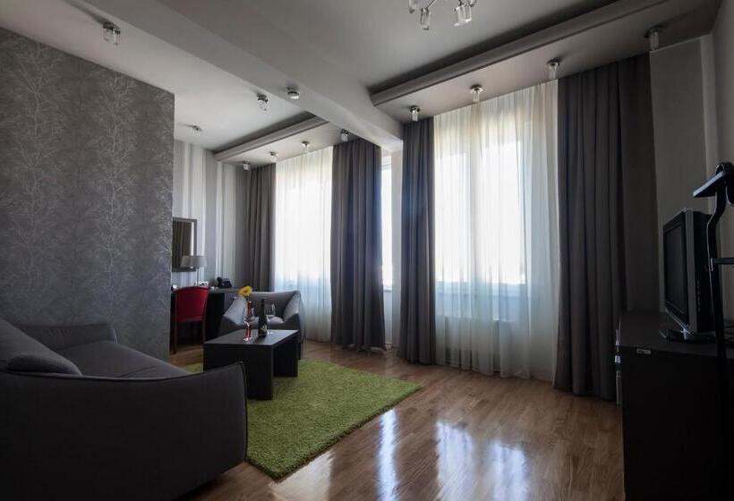 آپارتمان 1 خوابه, Drina