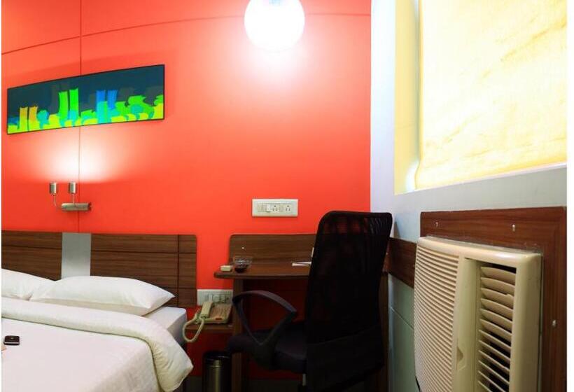 חדר סטנדרט, Ginger  Tirupur