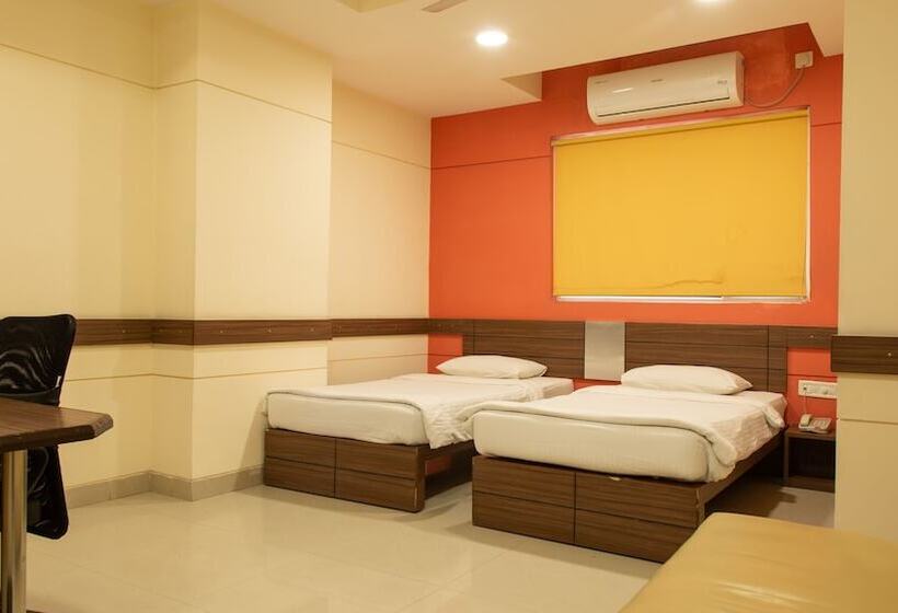 חדר סטנדרט, Ginger  Tirupur