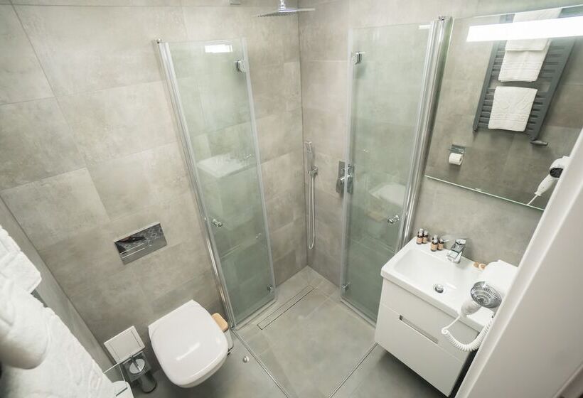 Трехместный Президентский, Gordon