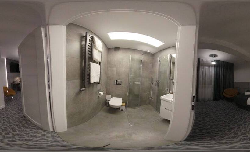 Трехместный Президентский, Gordon