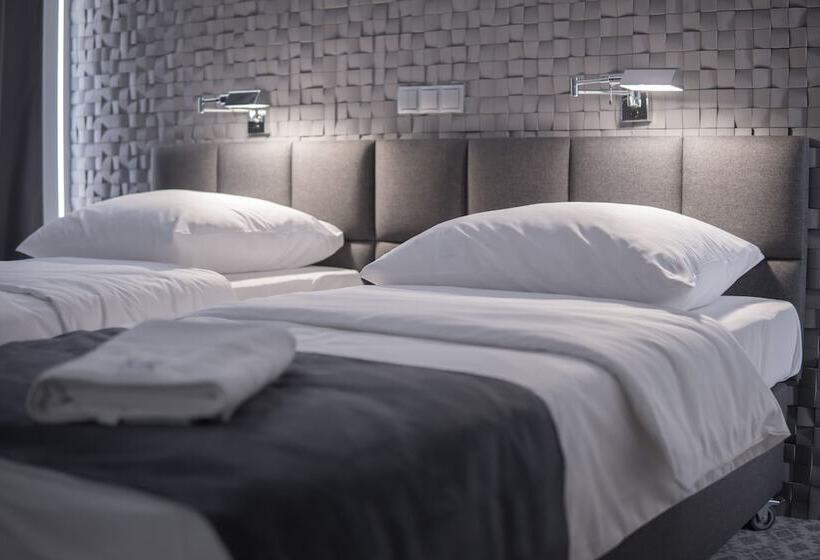 Трехместный Президентский, Gordon