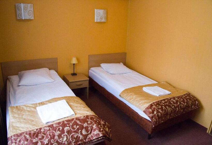 اتاق استاندارد, Iskra