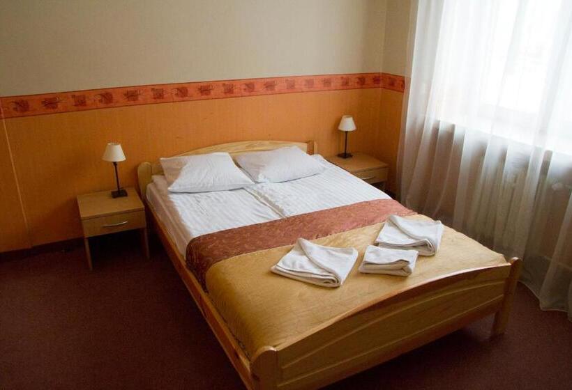 اتاق استاندارد, Iskra