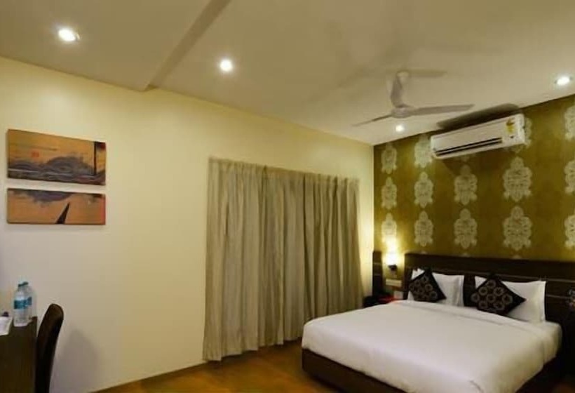 クラシックルーム, J C Castle